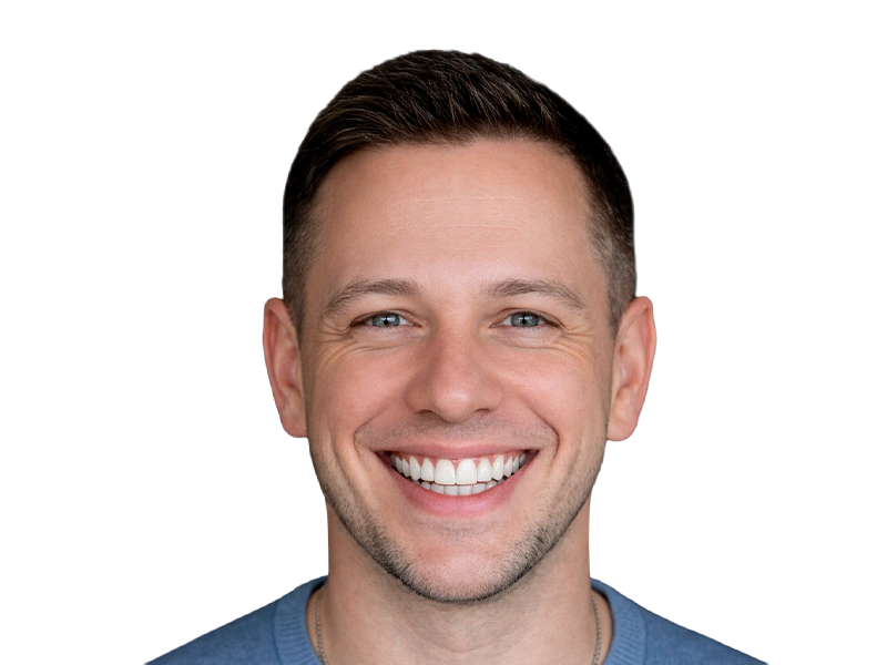 Полное восстановление улыбки на имплантах All-on-4 при пародонтите и нарушении прикуса